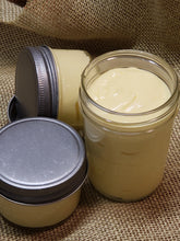 Load image into Gallery viewer, Mango Vanilla Body Butter